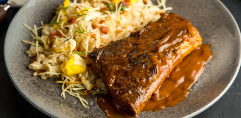 Costela Suína Sadia com Molho Barbecue e Arroz Biro-biro
