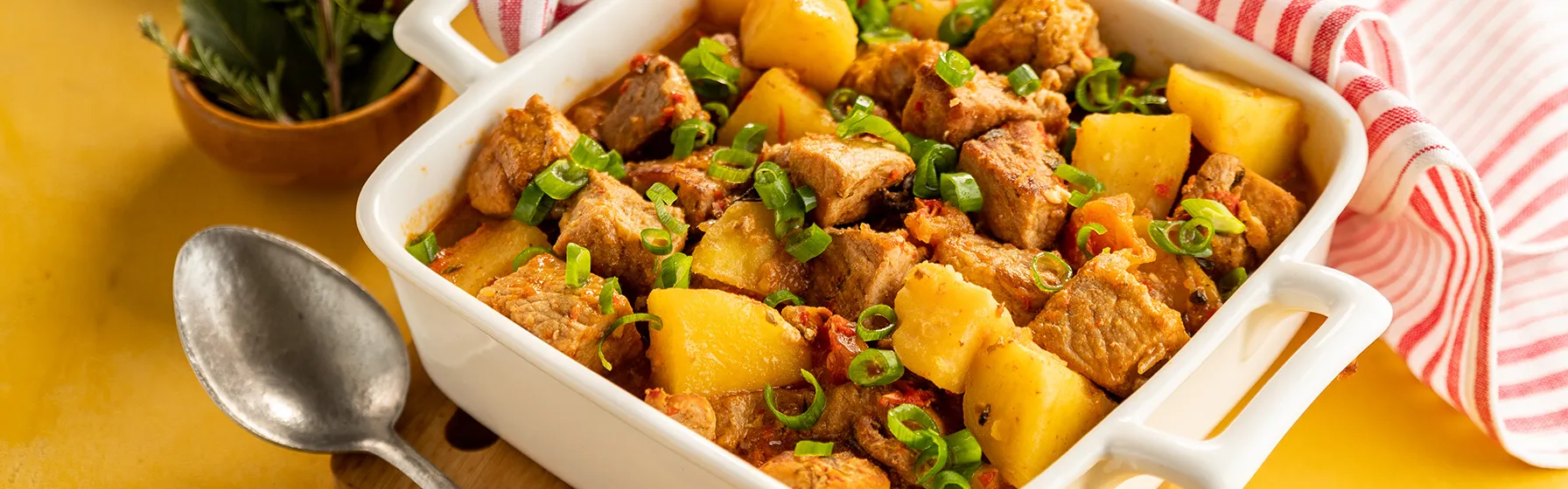 Carne Suína de Panela com Batatas
